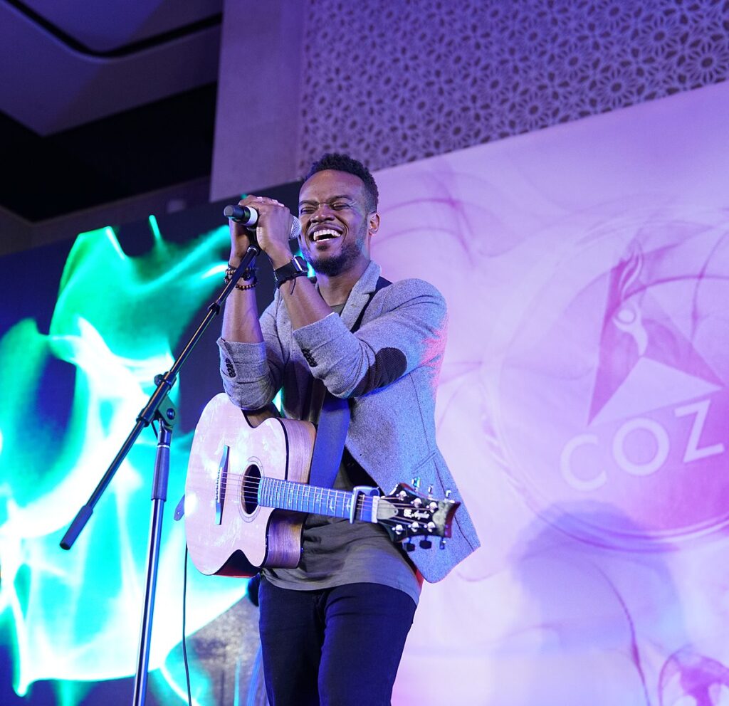 Travis_Greene
