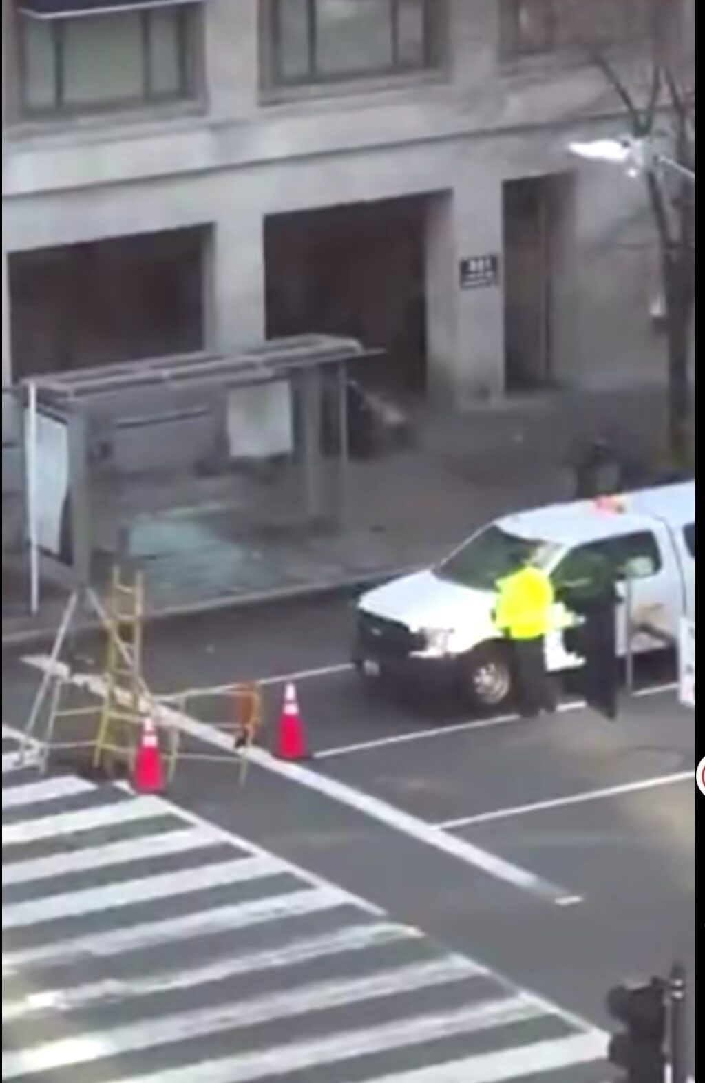 Screenshot_20251127_233200